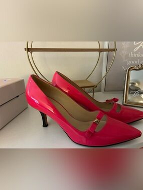 kate spade Hot Pink Patent Mid-Heel Pumps with Bow and Gold Stud